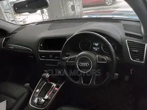 Audi Q5 2016 Black