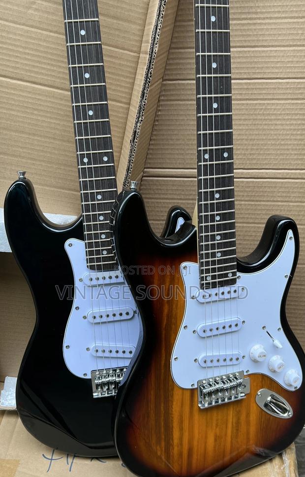 Fender Professional Electric Guitar - thumbnail 3