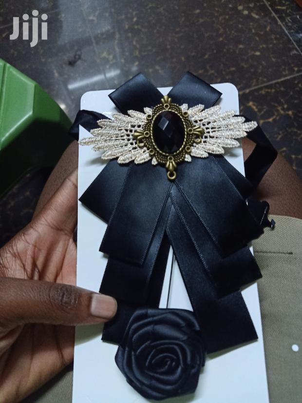 Black French Bowtie - thumbnail 3