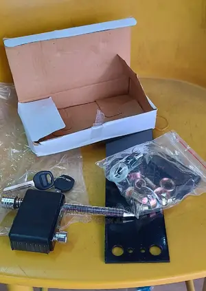 New Automatic Car Gear Lock