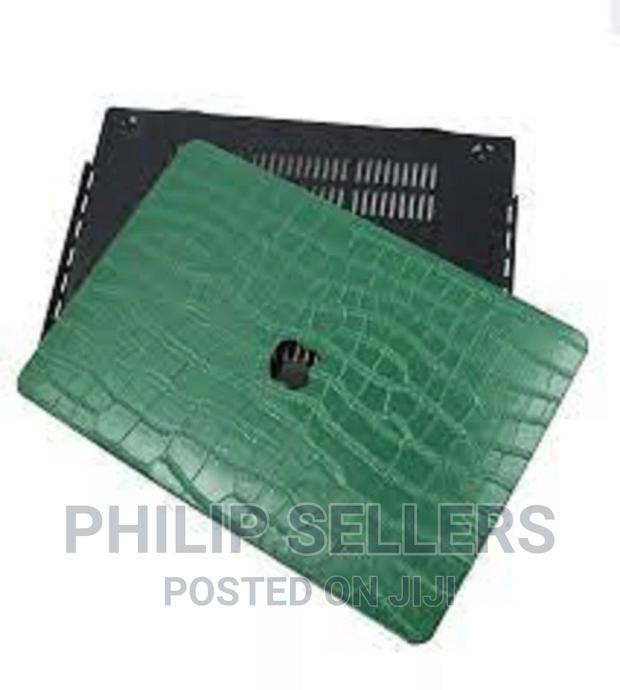 Luxury Men for Macbook - main view