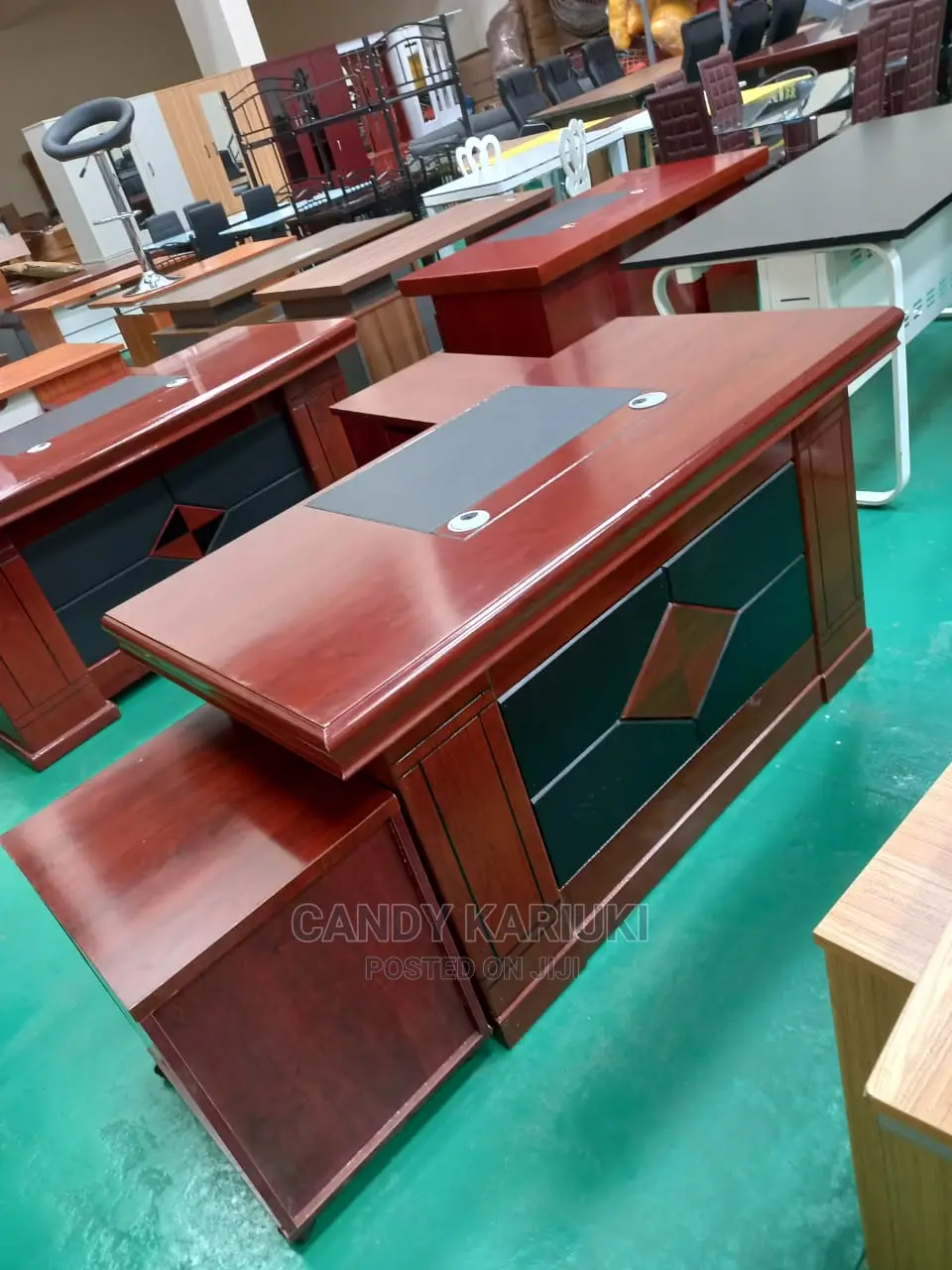Super Exclusive Office Desk 1.6m