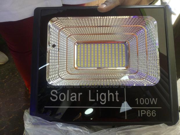 Solar LED Flood Light 100 Watts - thumbnail 4