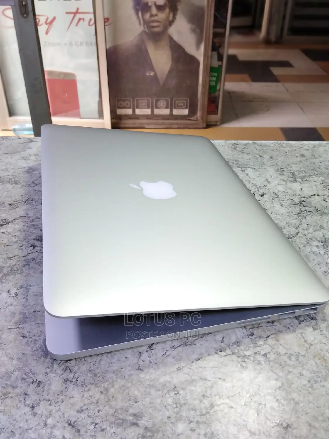 Laptop Apple MacBook 2015 8GB Intel Core I5 SSD 256GB