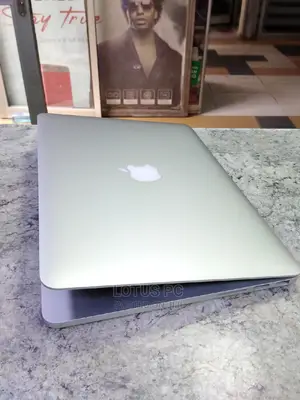 Laptop Apple MacBook 2015 8GB Intel Core I5 SSD 256GB