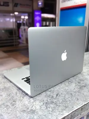 Laptop Apple MacBook Pro 2015 16GB Intel Core I7 SSD 256GB