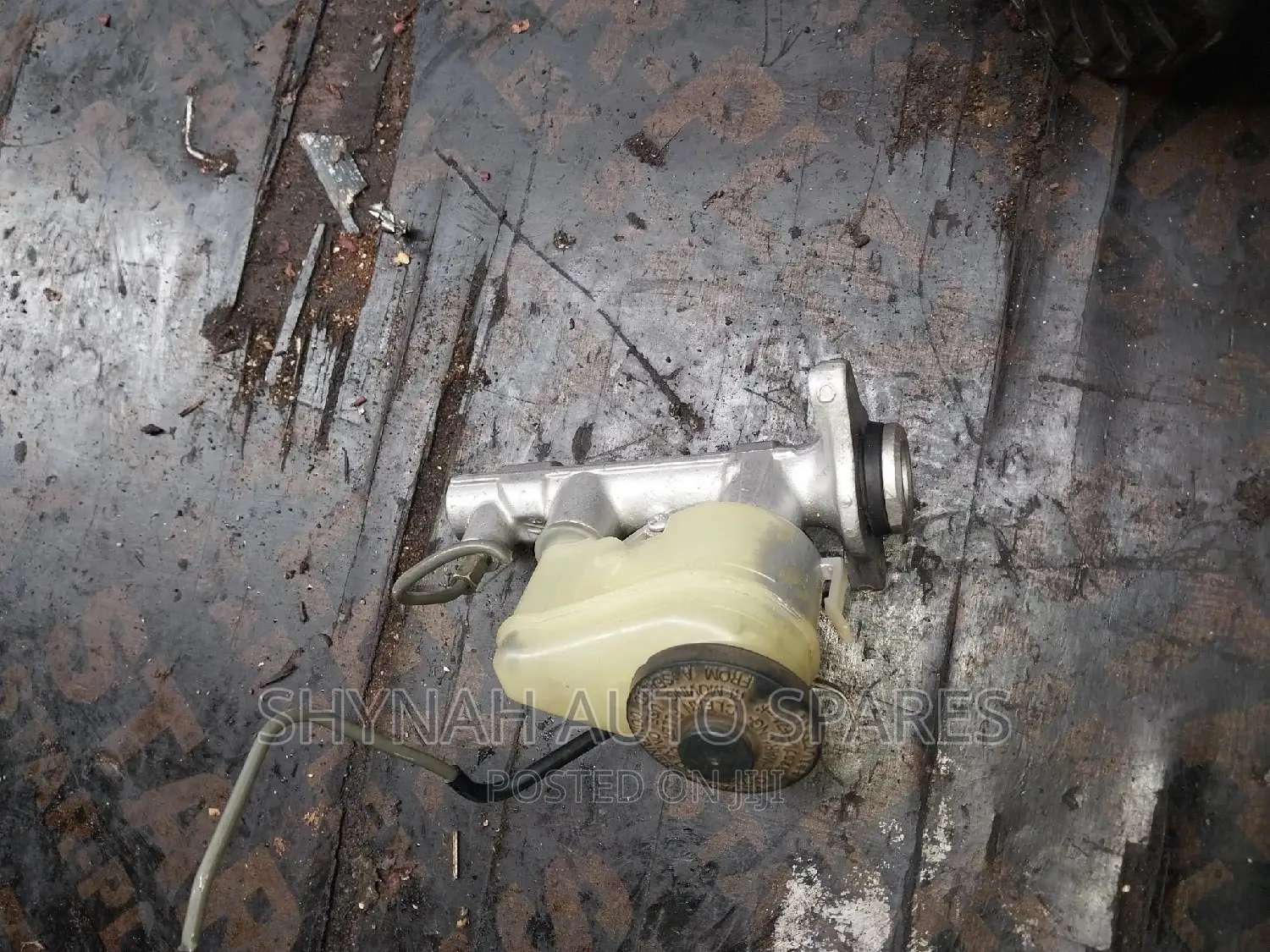 Toyota 90 Brake Master Cylinder