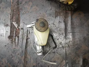 Toyota 90 Brake Master Cylinder