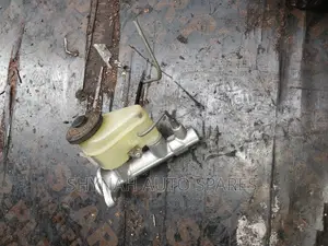 Toyota 91 Brake Master Cylinder