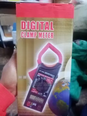 Digital Clamp Meter