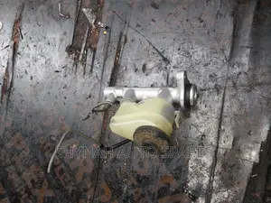Toyota 100 Brake Master Cylinder Only