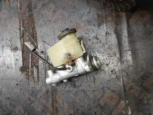 Toyota 100 Brake Master Cylinder Only