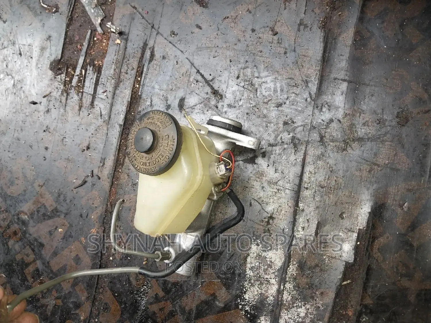Toyota 102 Brake Master Cylinder
