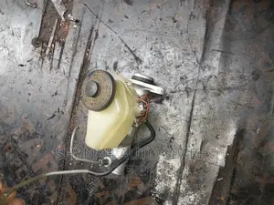 Toyota 102 Brake Master Cylinder