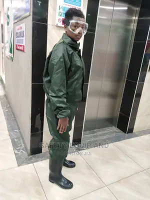 Jungle Green Spray Overall/Rain Overall