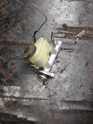 Toyota 96 Brake Master Cylinder