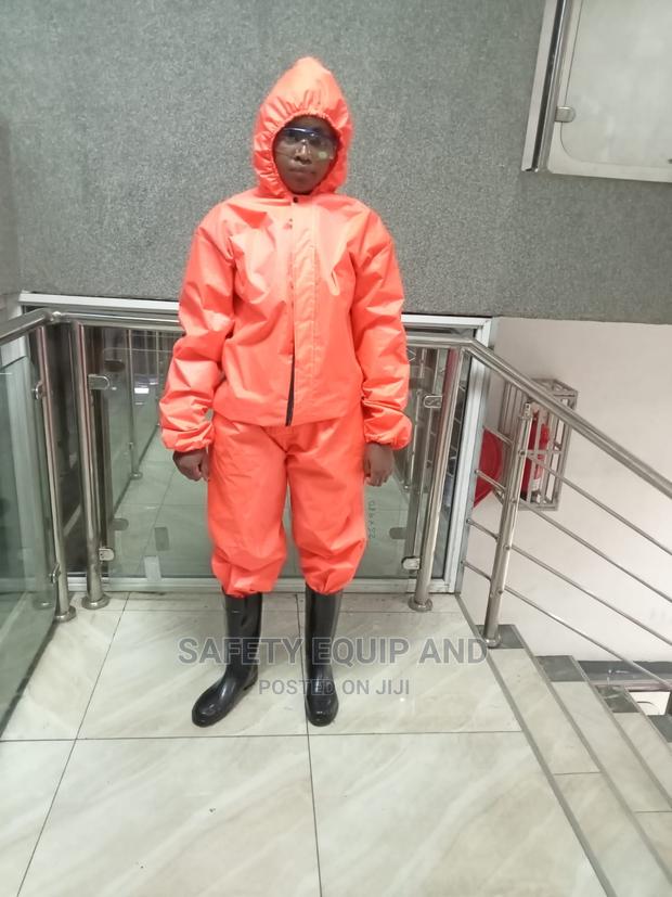 Spray Overall Available - main view