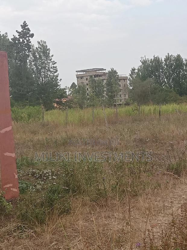 Two Forty by 80 Plots on Sale at Kenol Town.