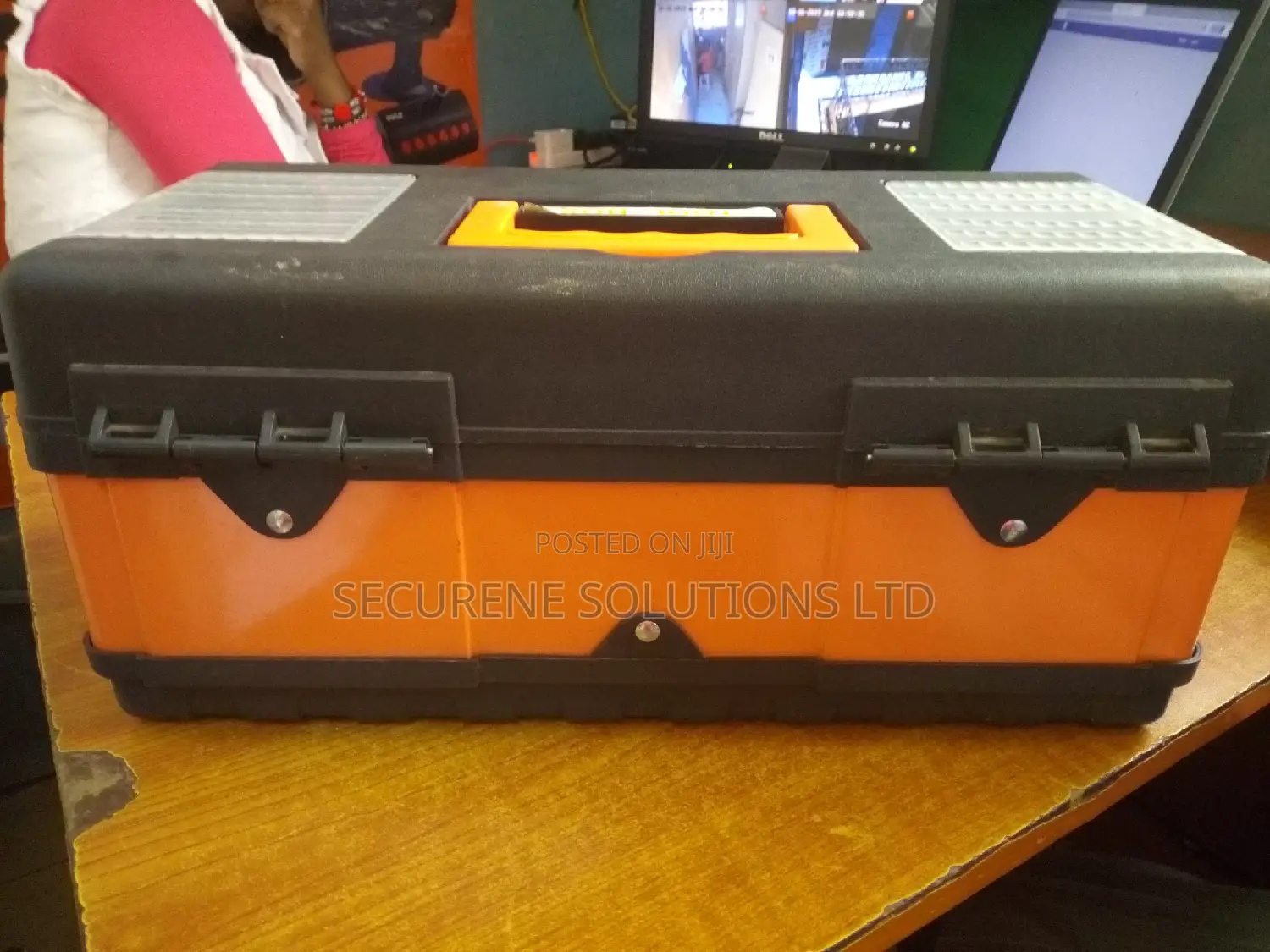 17 Inch One-Touch Tool Box With Removable Lid Organizers