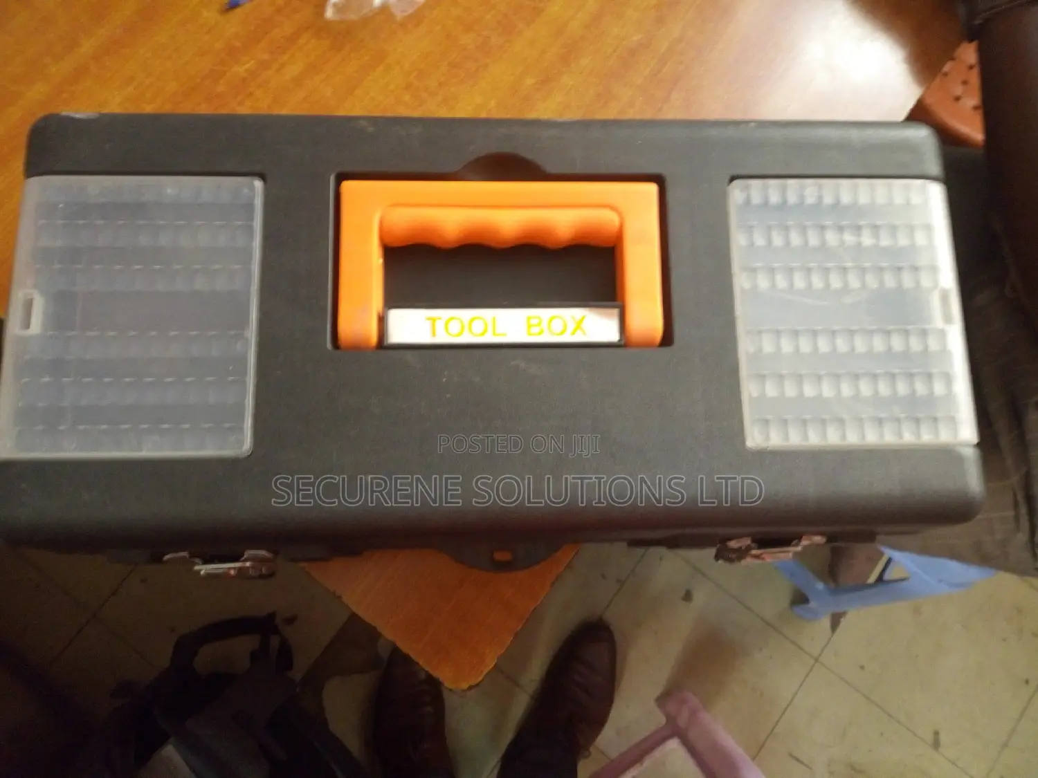 17 Inch One-Touch Tool Box With Removable Lid Organizers