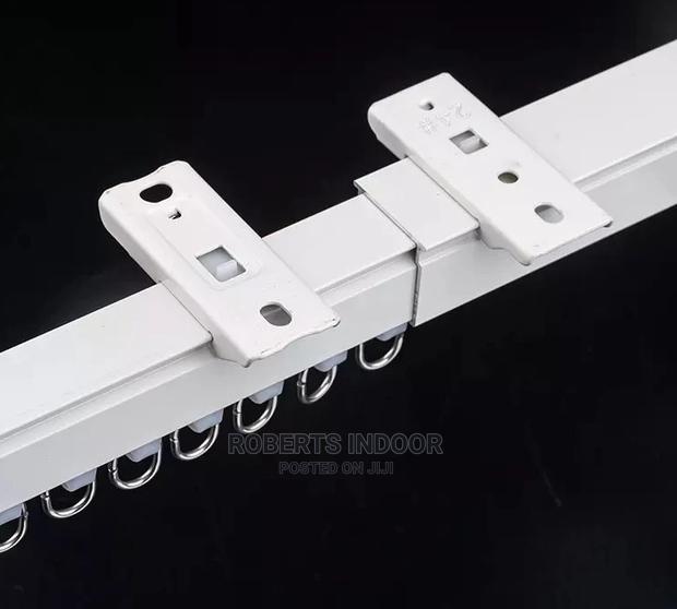 6m Aluminium White Straight Rail