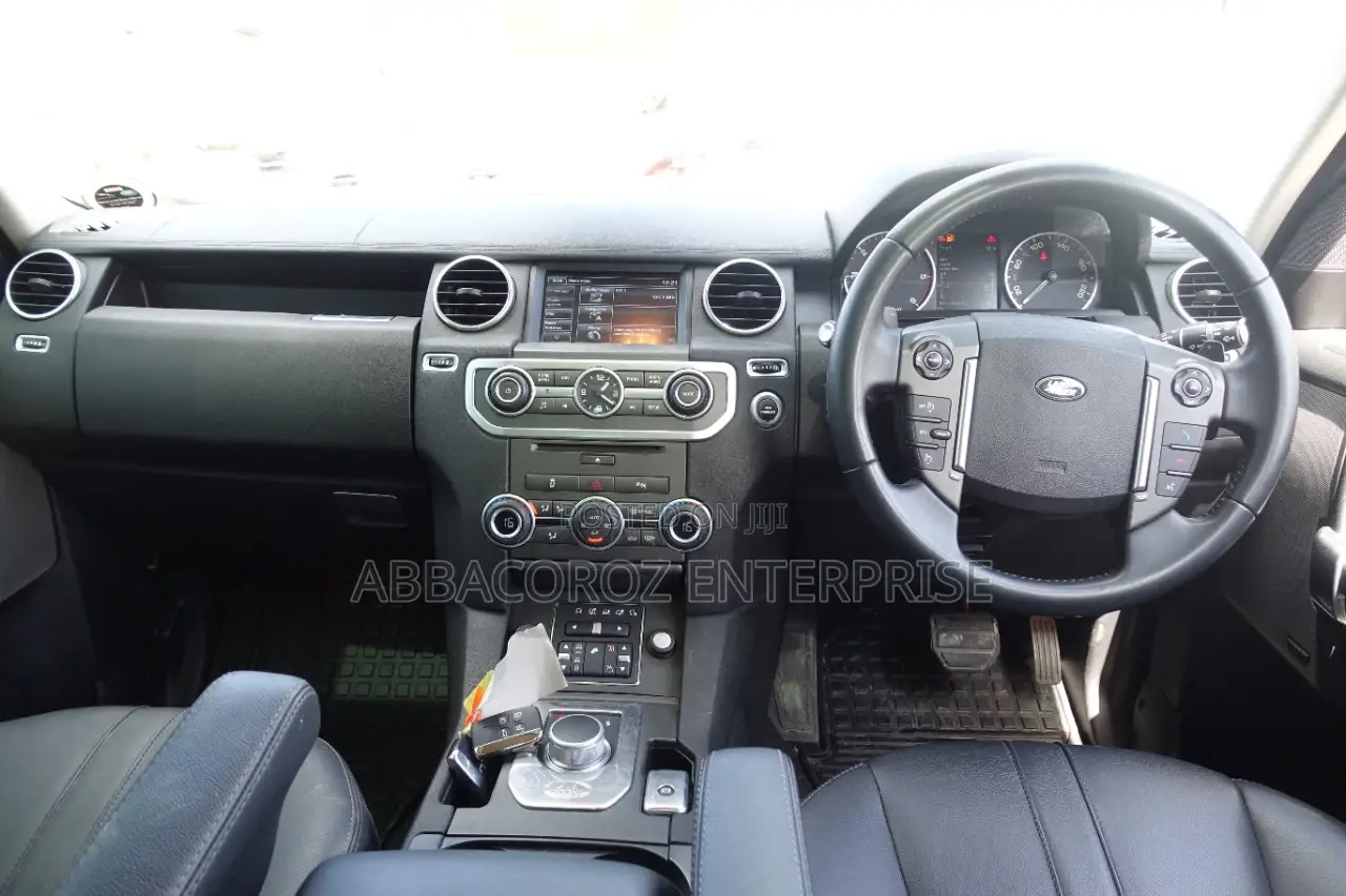 Land Rover Discovery 2015 Gray