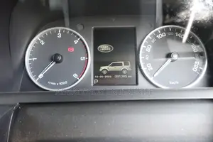 Land Rover Discovery 2015 Gray