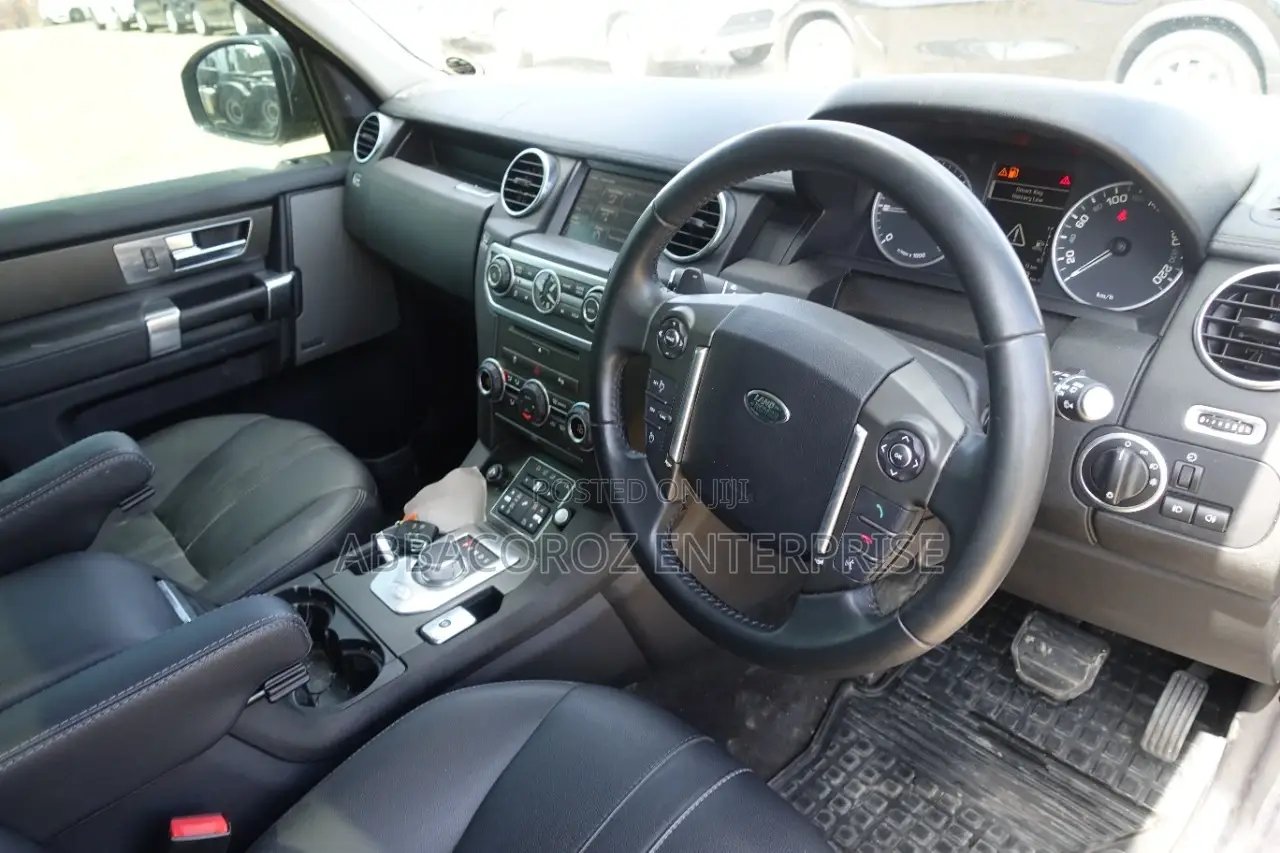 Land Rover Discovery 2015 Gray