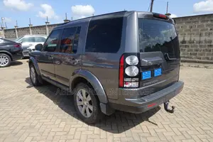 Land Rover Discovery 2015 Gray