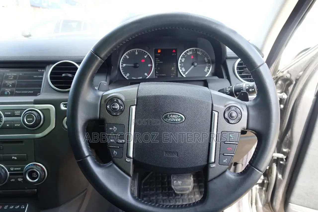Land Rover Discovery 2015 Gray