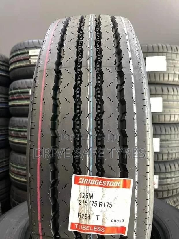 215/75 R15 Bridgestone Tyre (Japan)