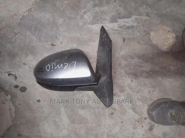 Demio Sidemirror