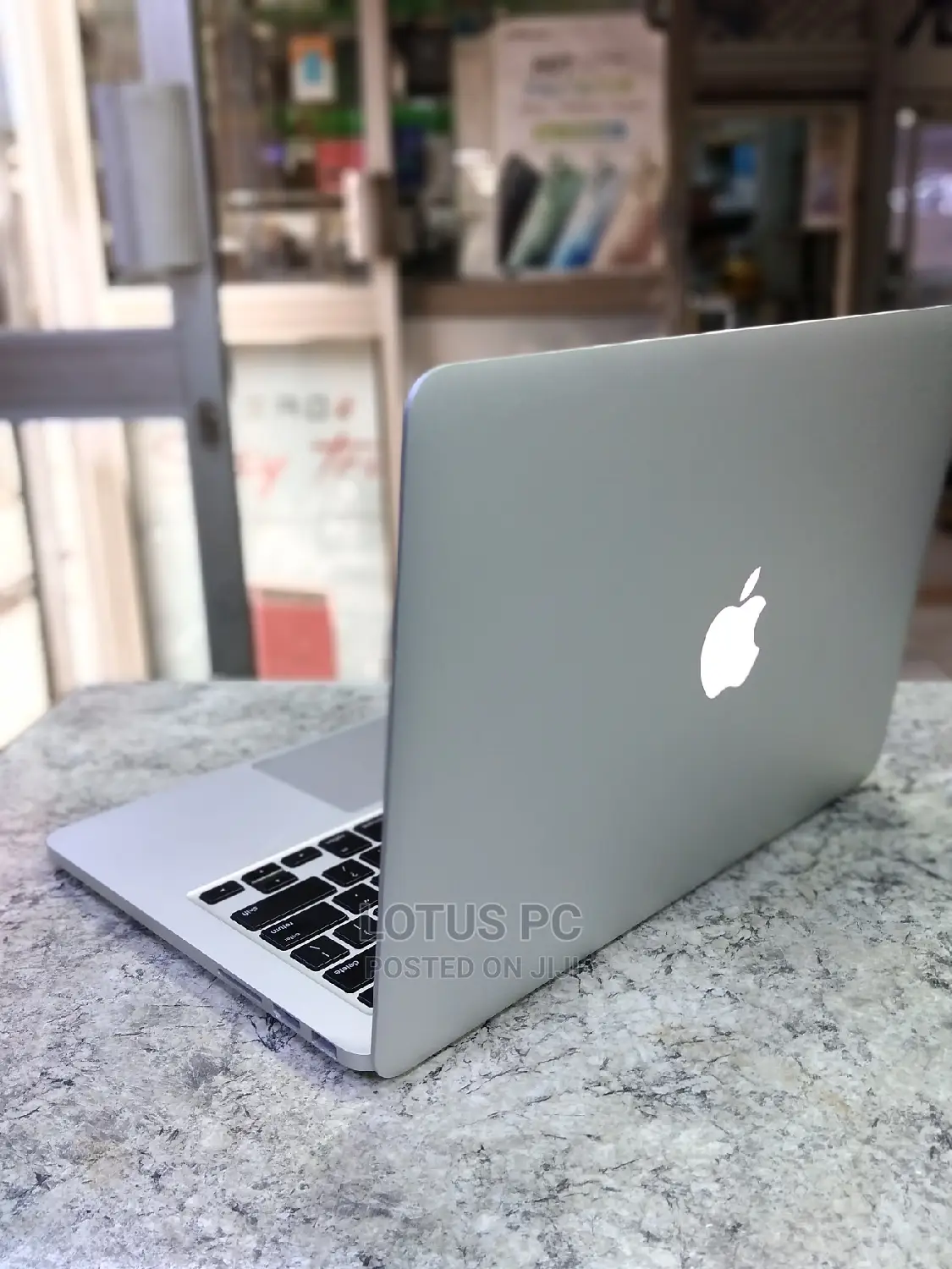 Laptop Apple MacBook Pro 2015 8GB Intel Core I5 SSD 256GB