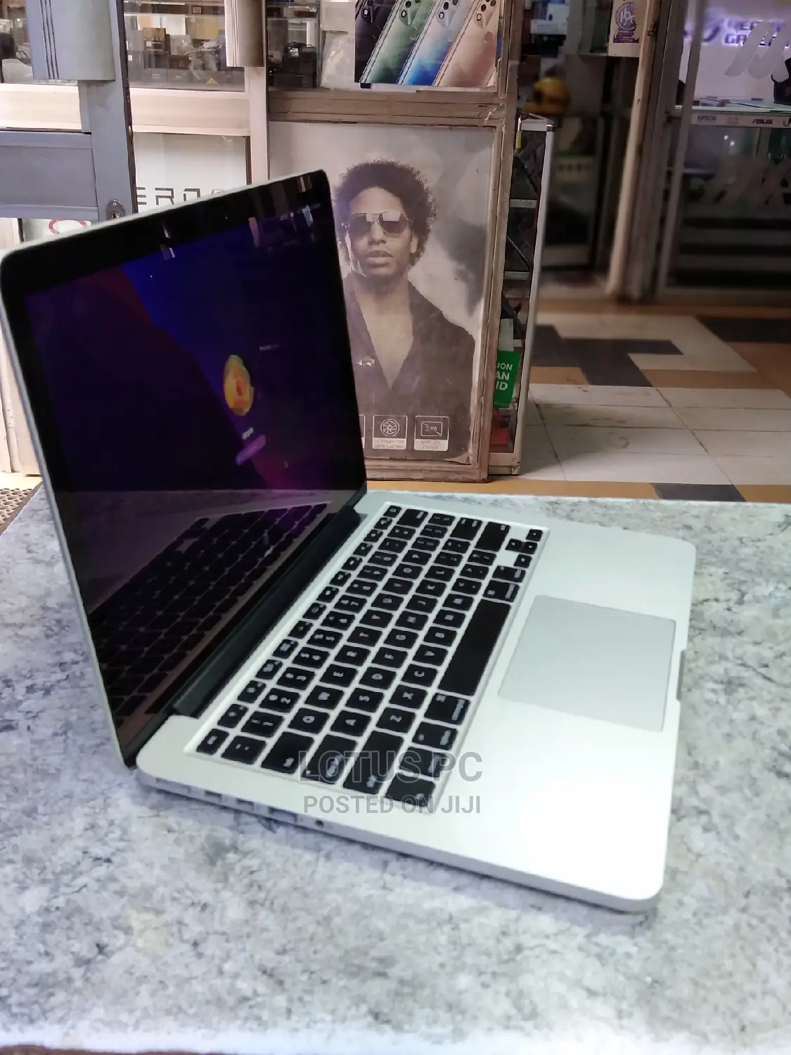 Laptop Apple MacBook Pro 2015 8GB Intel Core I5 SSD 256GB
