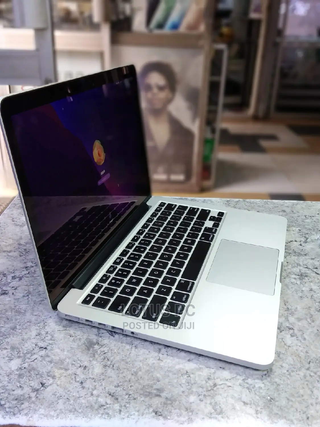 Laptop Apple MacBook Pro 2015 8GB Intel Core I5 SSD 256GB
