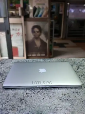 Laptop Apple MacBook Pro 2015 8GB Intel Core I5 SSD 256GB