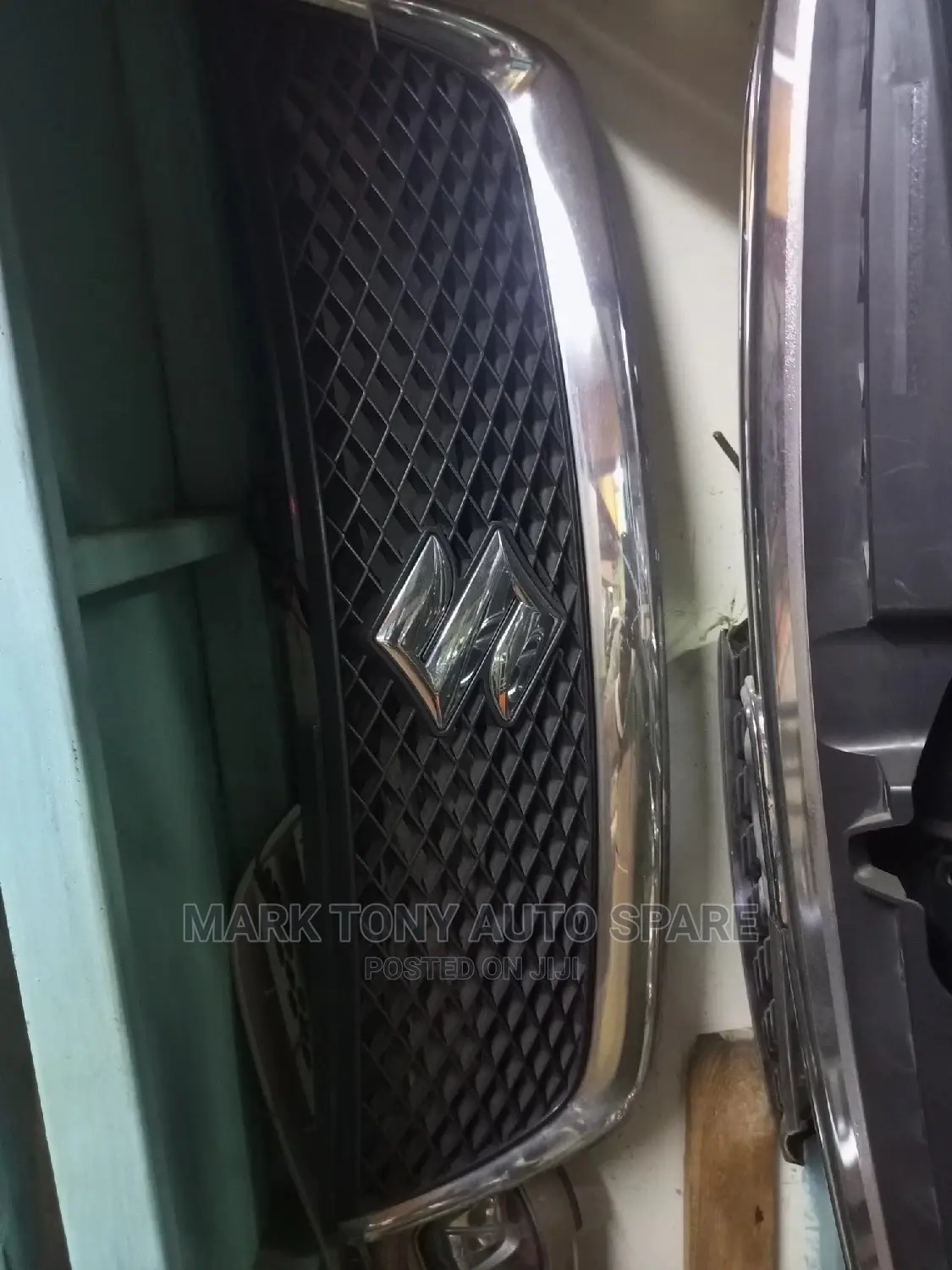 Suzuki Escudo Grill