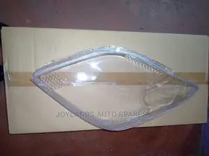 Headglass Toyota Ist