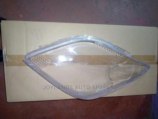 Headglass Toyota Ist - main view