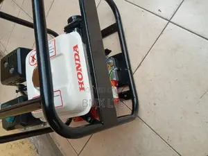 Original Honda Concrete Vibrator