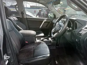 Toyota Land Cruiser Prado 2016 Silver