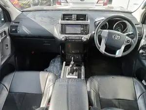 Toyota Land Cruiser Prado 2016 Silver