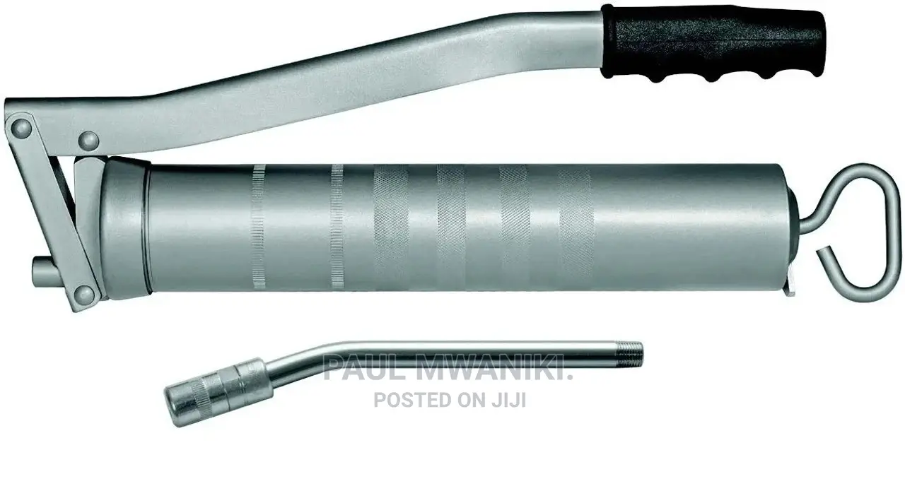 Lever Grease Gun With Rigid Stem and 4-Jaw Connector