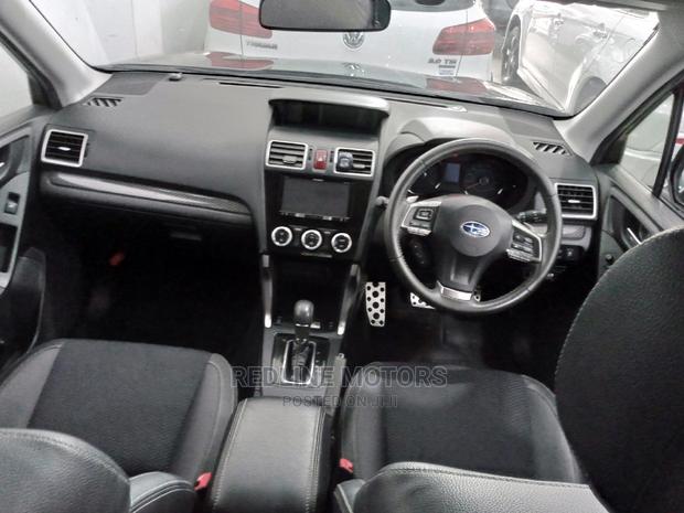 Subaru Forester 2016 Black - thumbnail 2