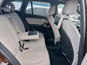 BMW X1 xDrive28i AWD 2016 Brown