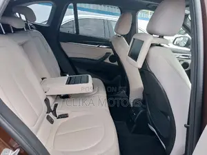 BMW X1 xDrive28i AWD 2016 Brown
