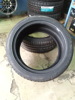 235/45r18 Falken Tyre