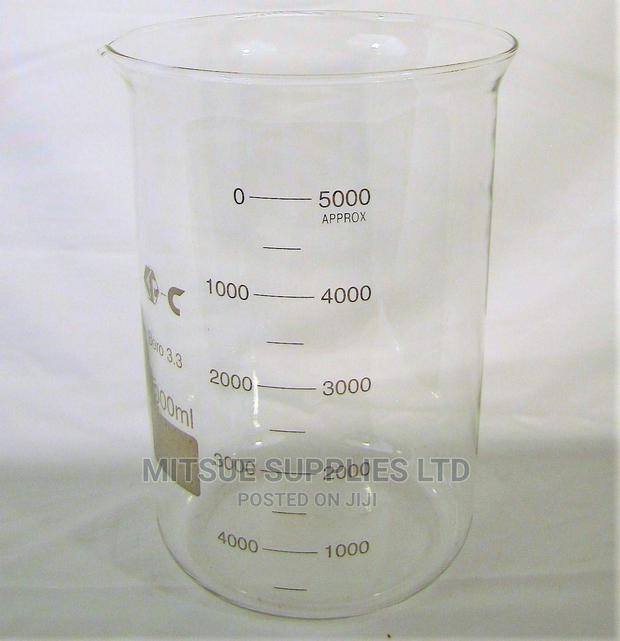 Glass Beaker 2000ml ( Borosil)