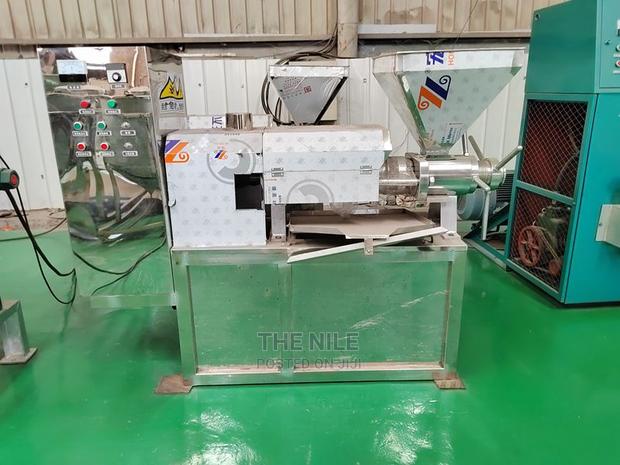 Sunflower Seed Spiral Oil Extractor - main view