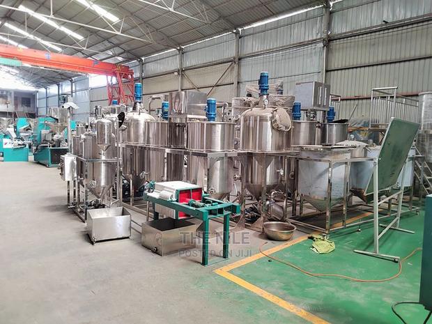 Deodorizing and Refining of Sunflower Oil - main view